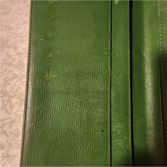 Vintage Green Epi Leather Louis Vuitton Wallet - Picture 6 of 15